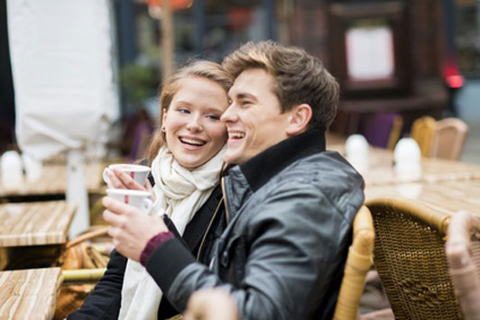 tourist couple in the city